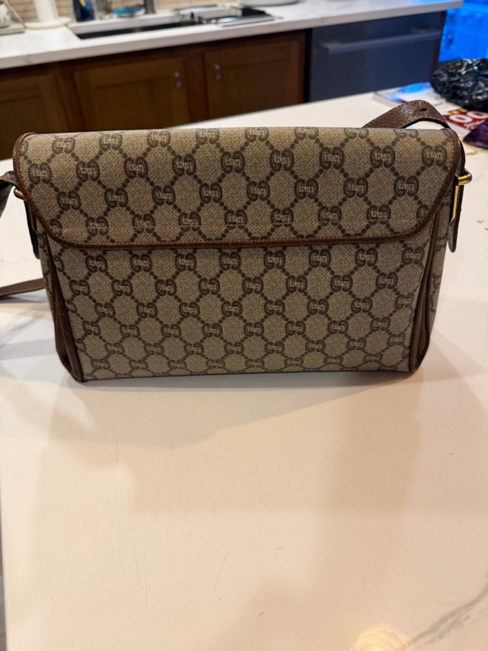 Gucci Plus Beige/Brown Monogram Canvas Shoulder Bag with Gold Hardware - Picture 2 of 12